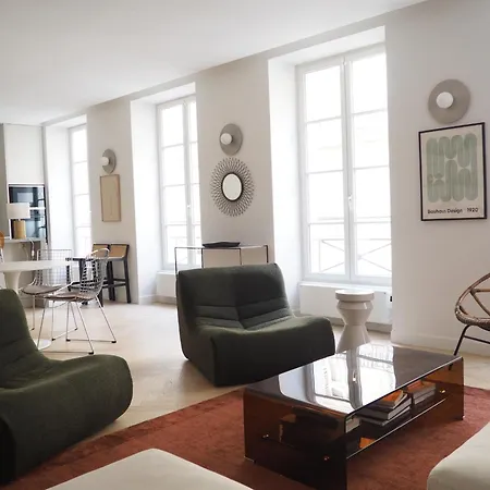 Appartement Beautiful Bright Near Champs Elysées *