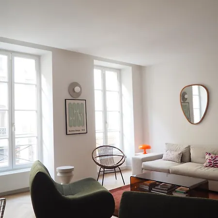 Appartement Beautiful Bright Near Champs Elysées *